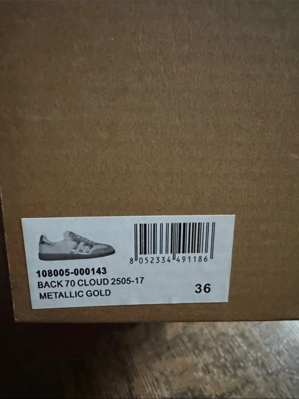 Back70 Metallic Gold Sneaker